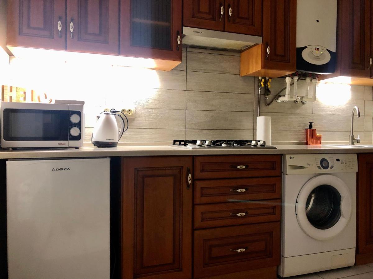 Old City Apartment With Parking Λβιβ Εξωτερικό φωτογραφία